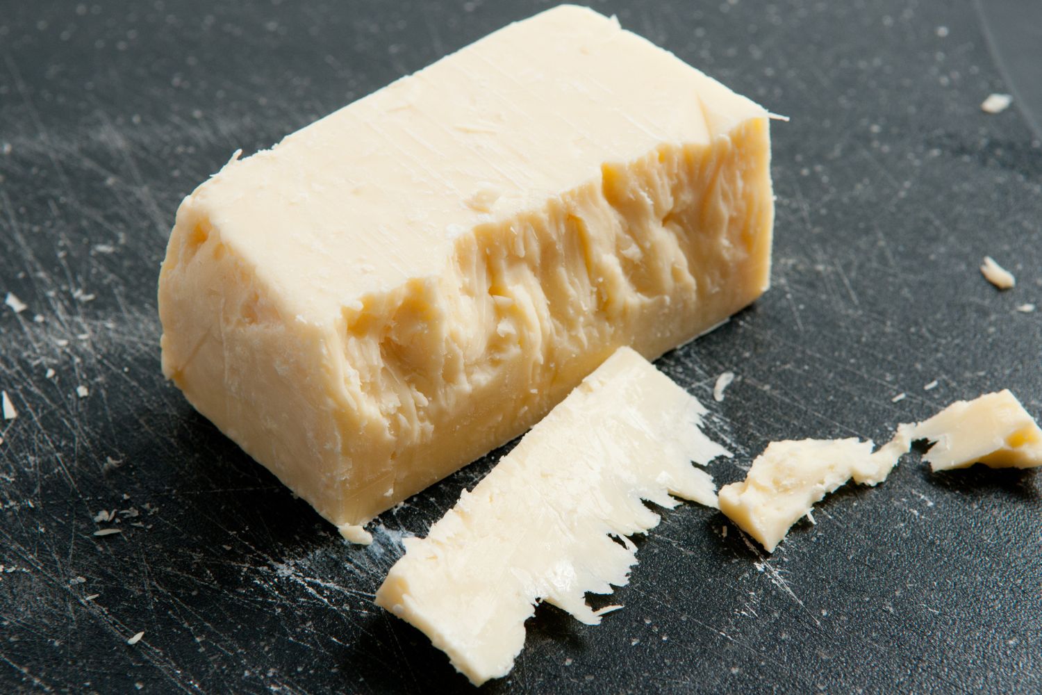 Casos de infecção por E. coli foram ligados a um tipo específico de queijo consumido nos EUA