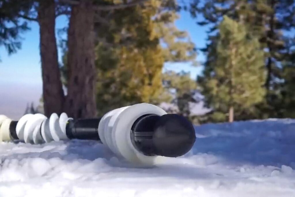 Robô inspirado em serpentes que também vira roda promete ampliar alcance e eficiência em operações de resgate