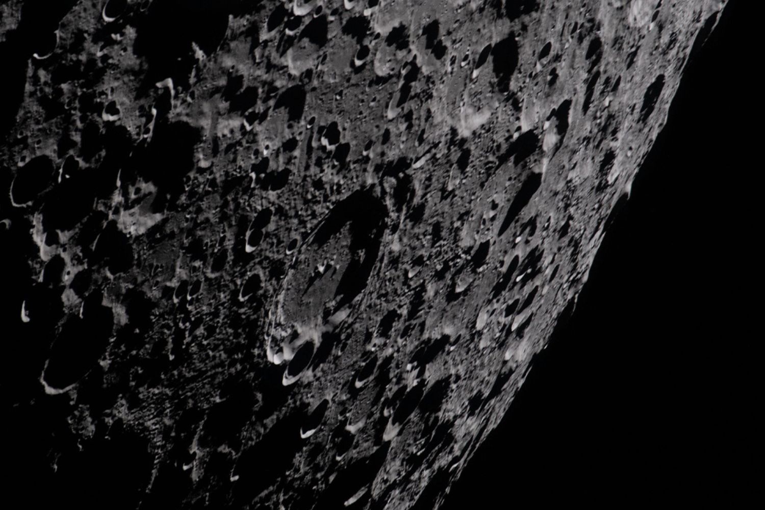 Desempenho da Artemis II reforça confiança em novo pouso lunar