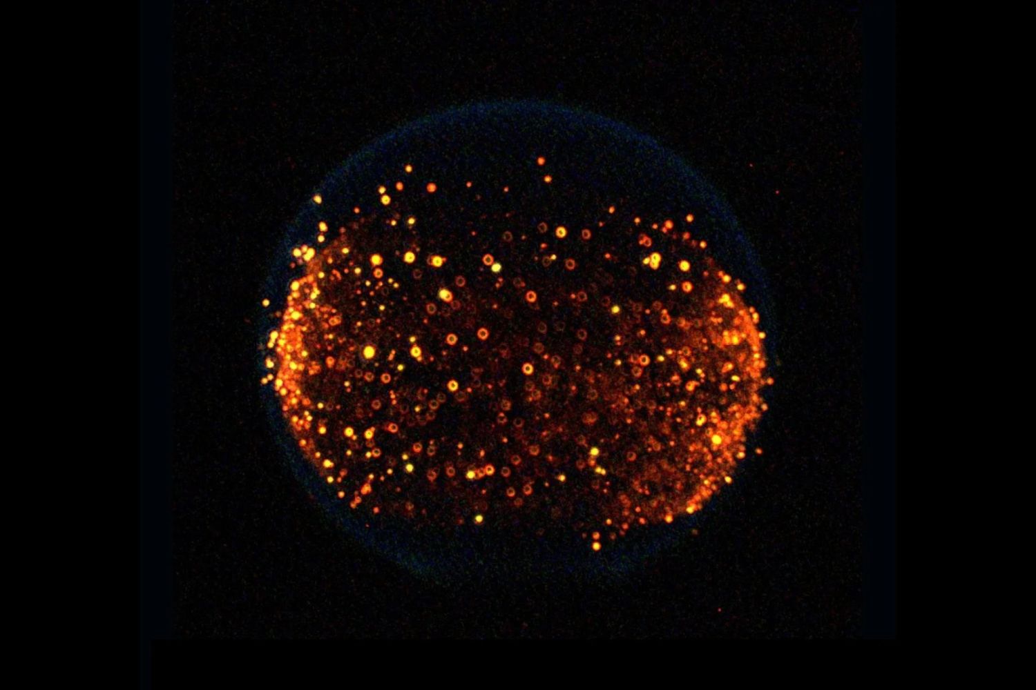 A Nasa quer acender um fogo na Lua, mas o motivo por trás disso é mais sério do que parece