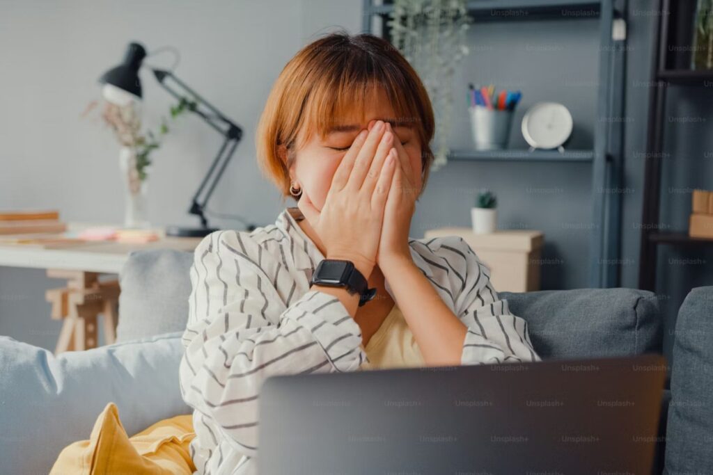 Por que tanta gente acredita em fake news? A resposta da ciência revela algo inquietante