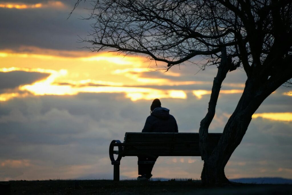 Solidão não é só emocional: impacto no coração preocupa cientistas
