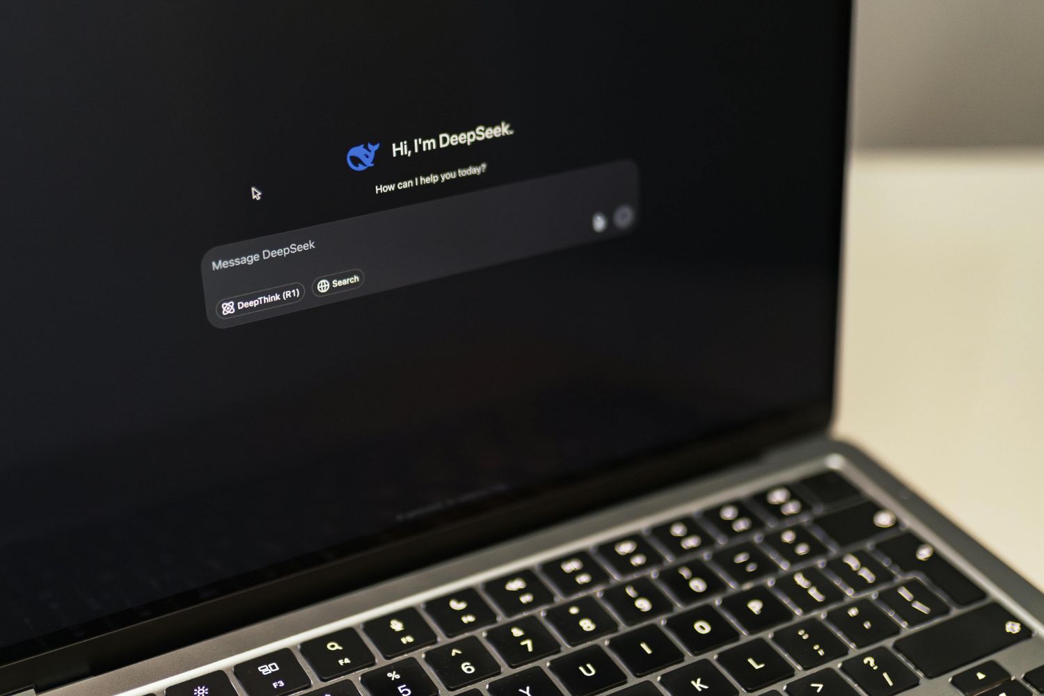 8 coisas que você nunca deve compartilhar com um chatbot de IA
