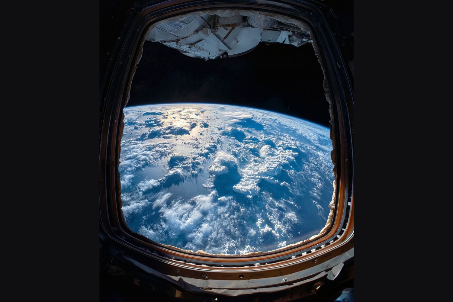 A Terra vista como nunca antes: as imagens captadas pela missão Artemis II no caminho à Lua que estão impressionando o mundo