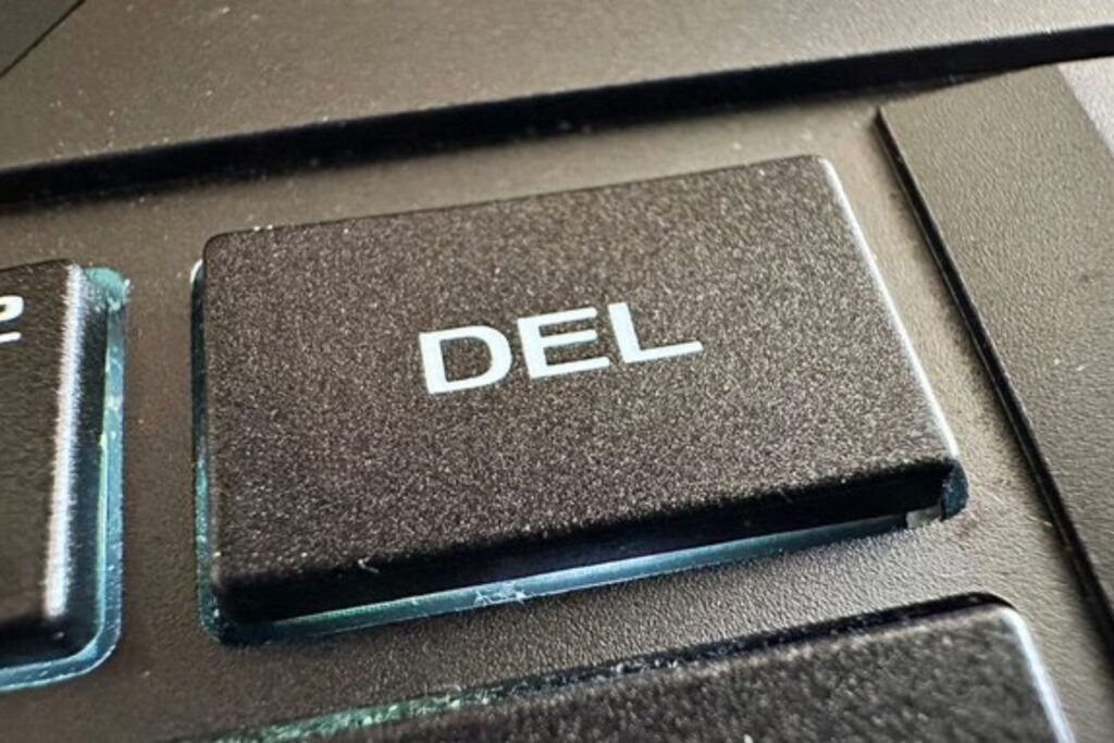 IA apaga banco de dados inteiro em segundos e surpreende empresa