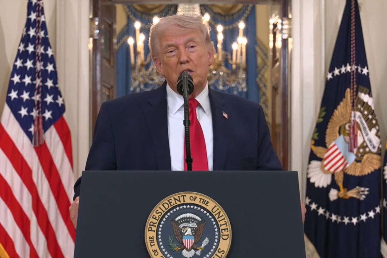 Trump diz que EUA podem reabrir Ormuz e aumenta tensão global