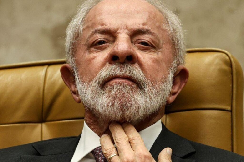 Pesquisa mostra divisão entre homens e mulheres na disputa entre Lula e Flávio Bolsonaro