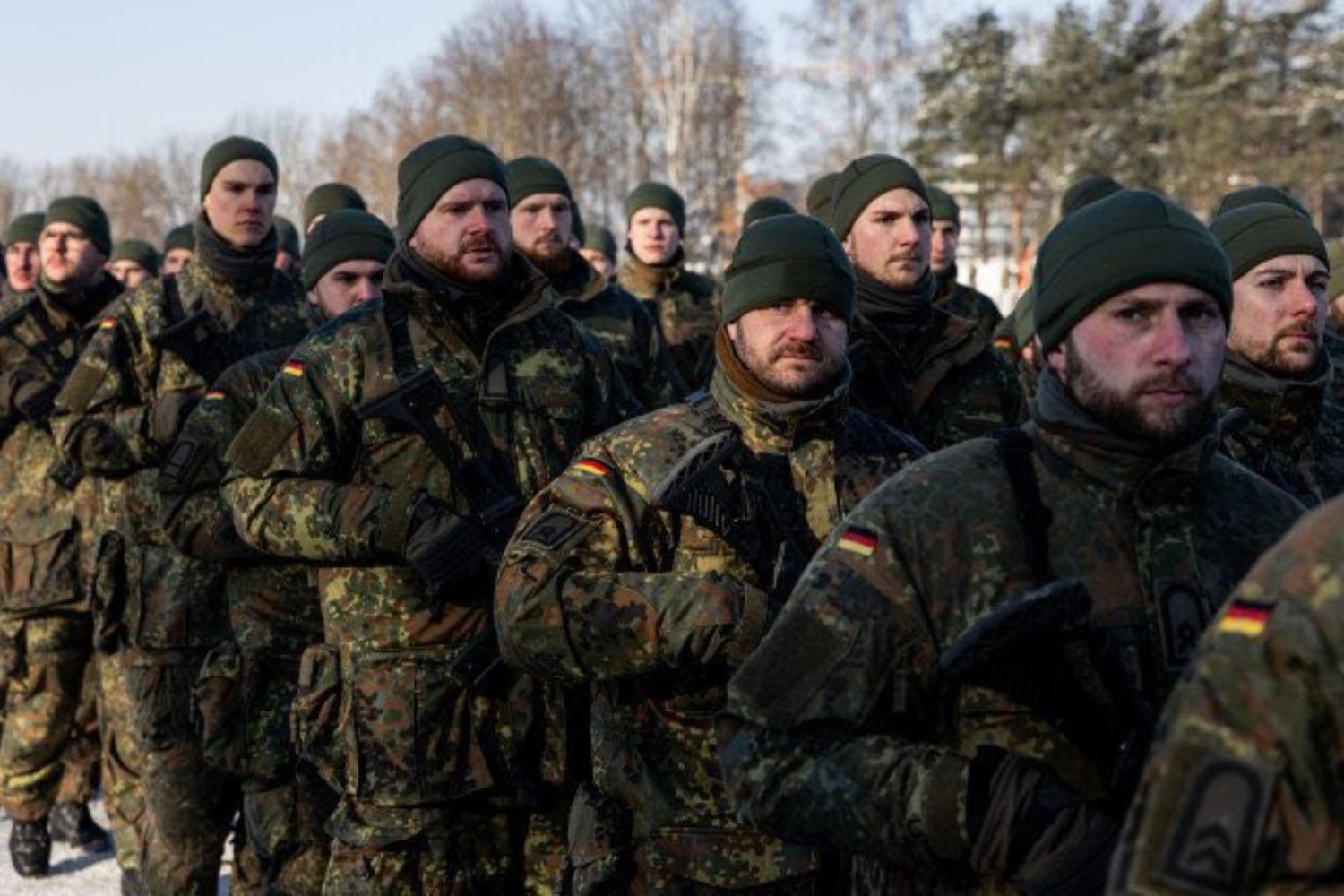 O impacto da guerra na Europa: nova lei na Alemanha obriga homens a avisar o Exército antes de sair do país