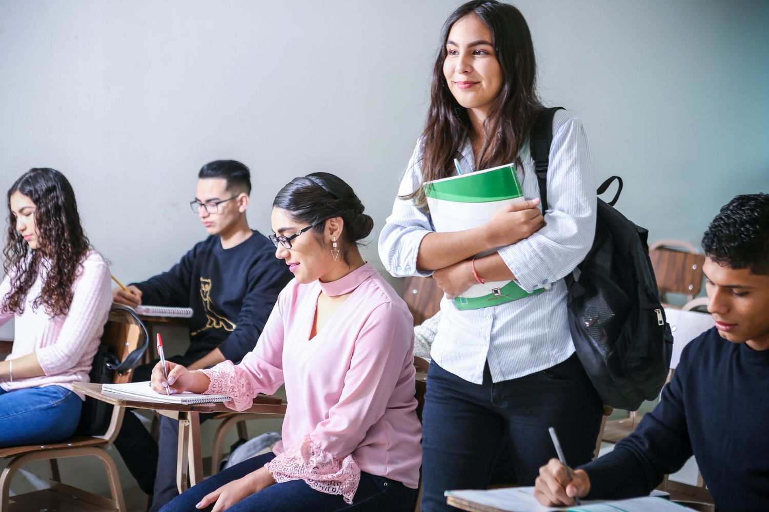 A era dos alunos brilhantes? ChatGPT está mudando silenciosamente as notas nas universidades