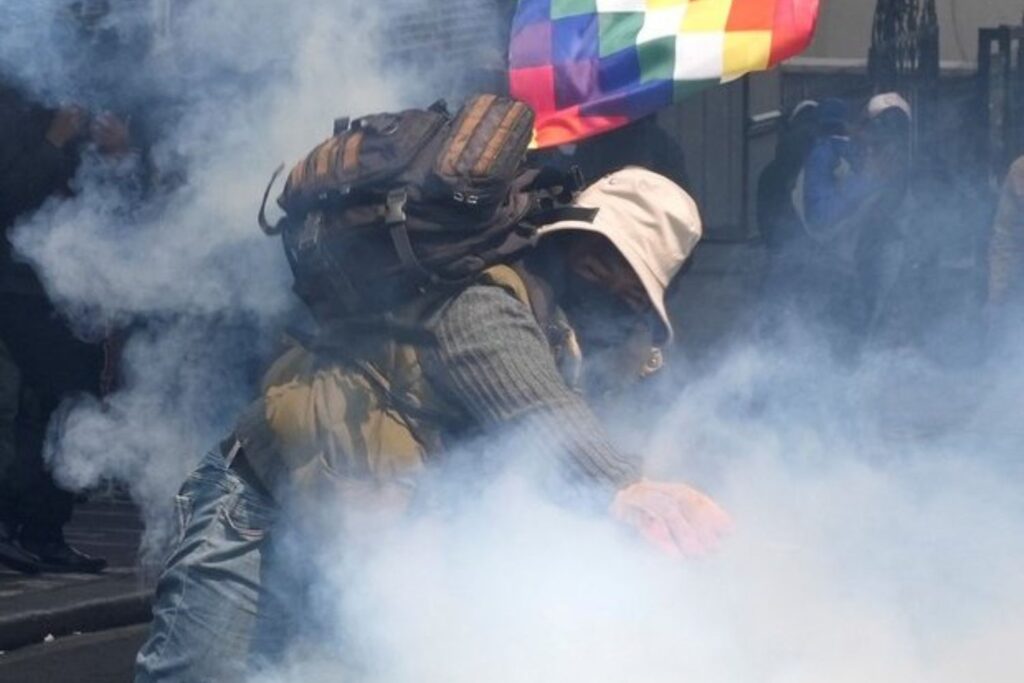 Bloqueios e confrontos aumentam o clima de instabilidade na Bolívia