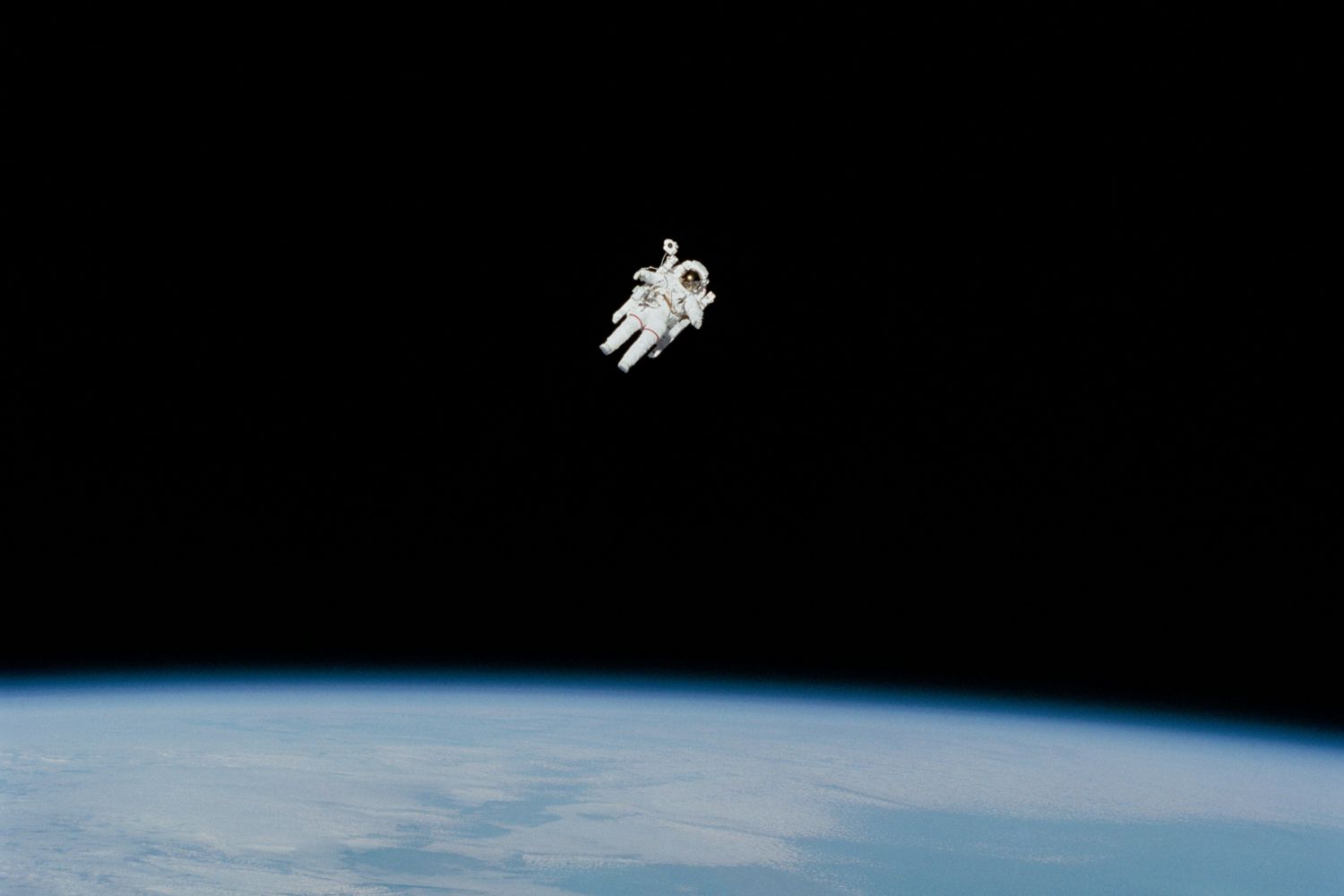 Drones, veículos e módulos gigantes: assim será a futura base lunar americana