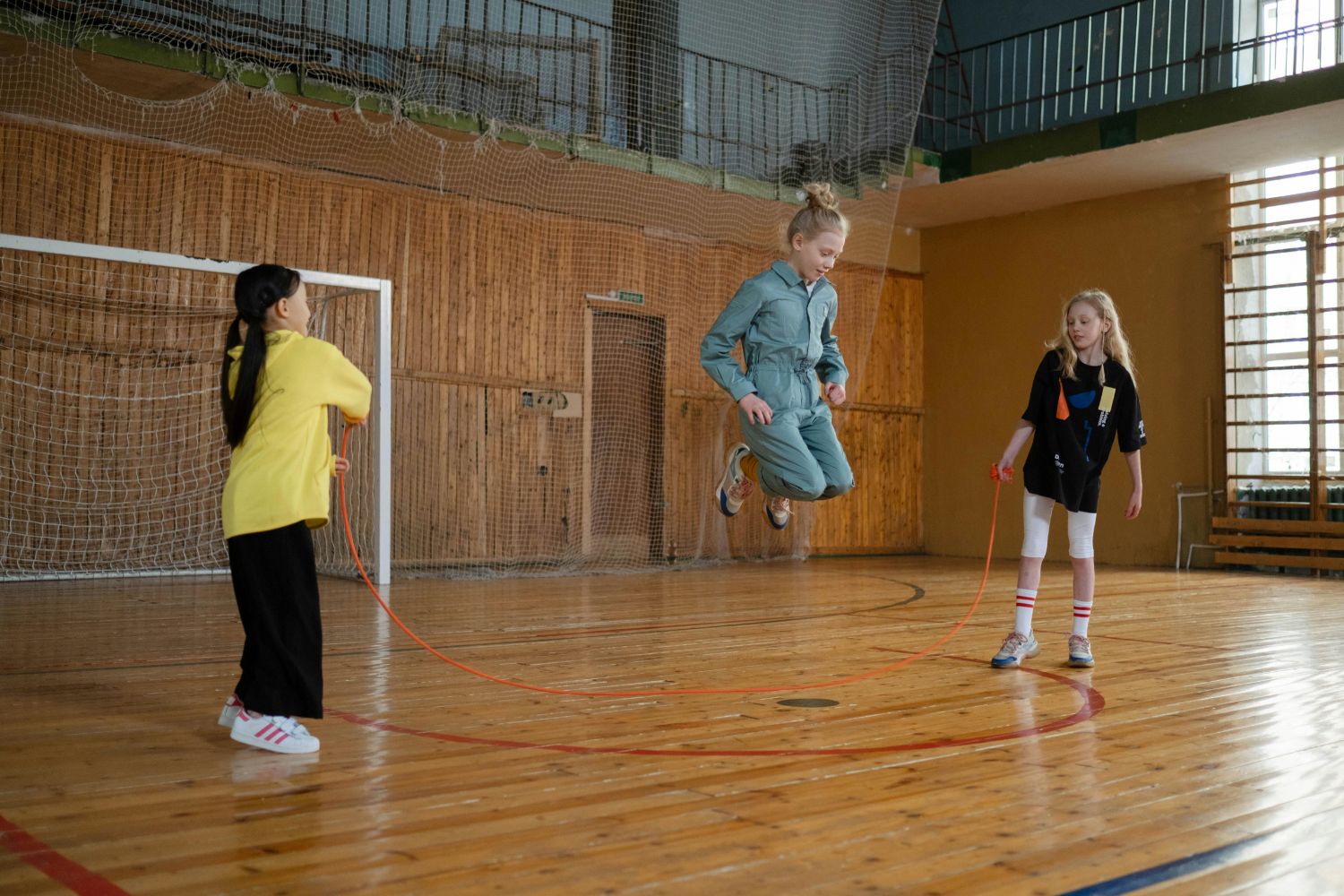 O cérebro infantil reage de maneira surpreendente à atividade física, diz estudo