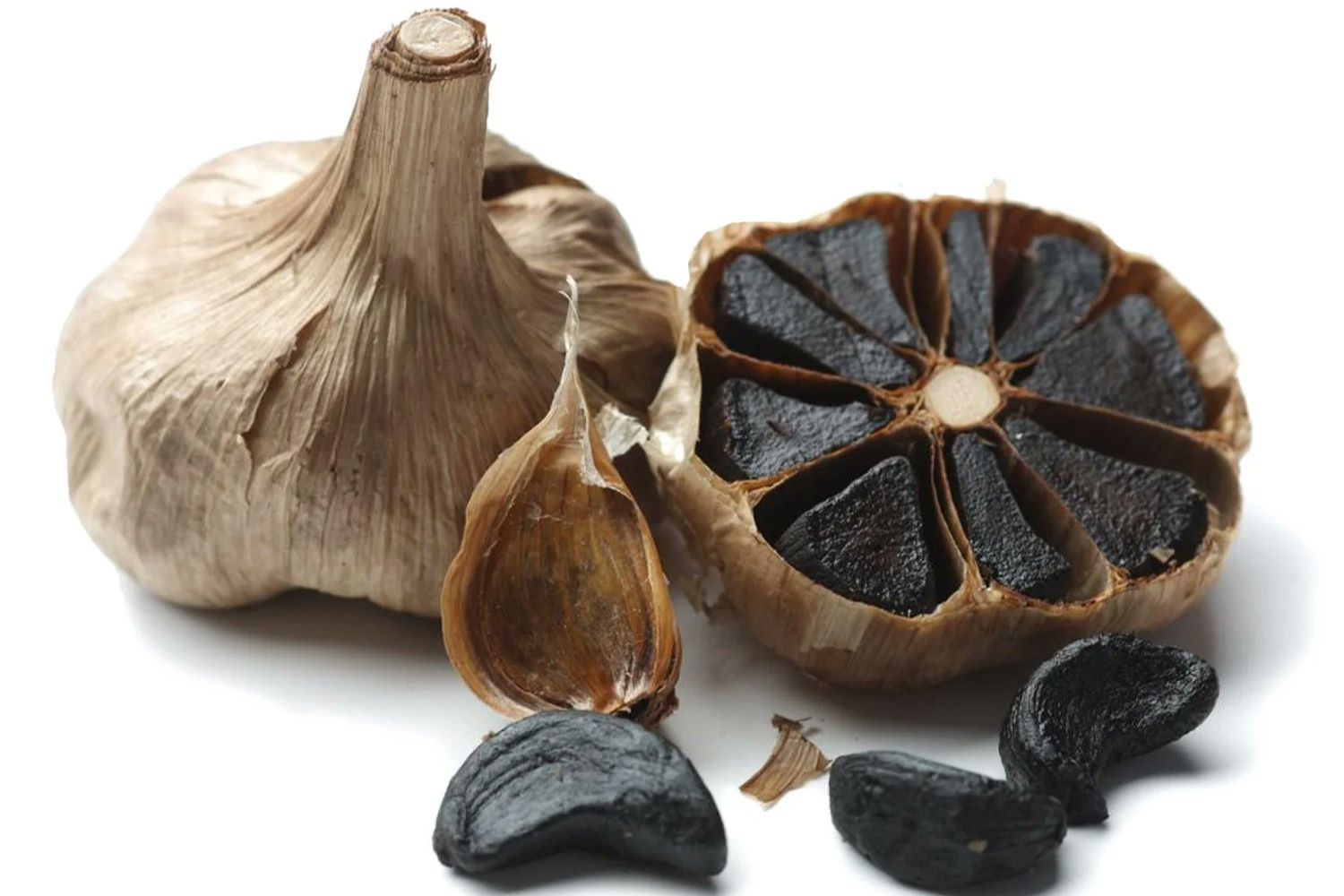 Cientistas descobriram no alho negro um composto que pode ajudar o corpo a envelhecer melhor