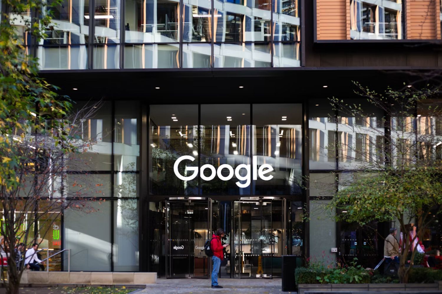 Engenheiro do Google é acusado de usar dados secretos para ganhar milhões em apostas