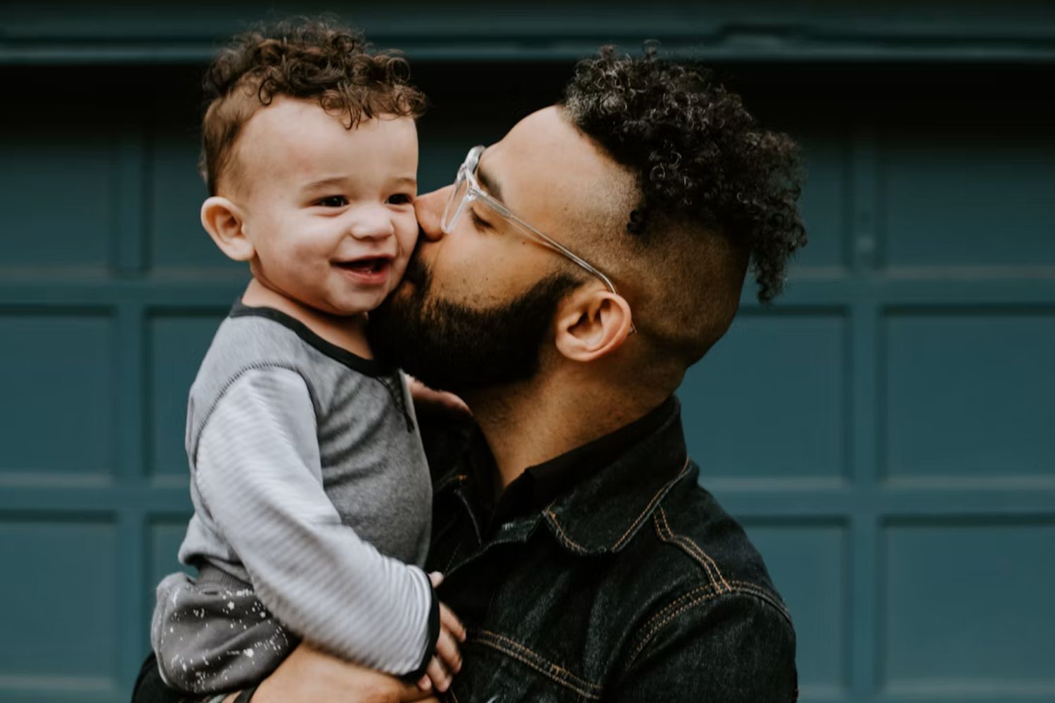 A psicologia finalmente explicou por que alguns pais parecem ter um filho favorito