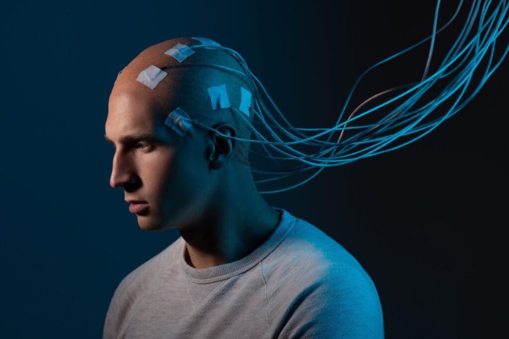 A China entrou na corrida dos chips cerebrais e agora ameaça ultrapassar a Neuralink de Elon Musk