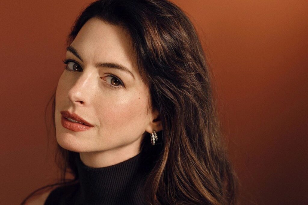 Novo filme com Anne Hathaway e Ewan McGregor aposta em dinossauros e quer desafiar Jurassic World