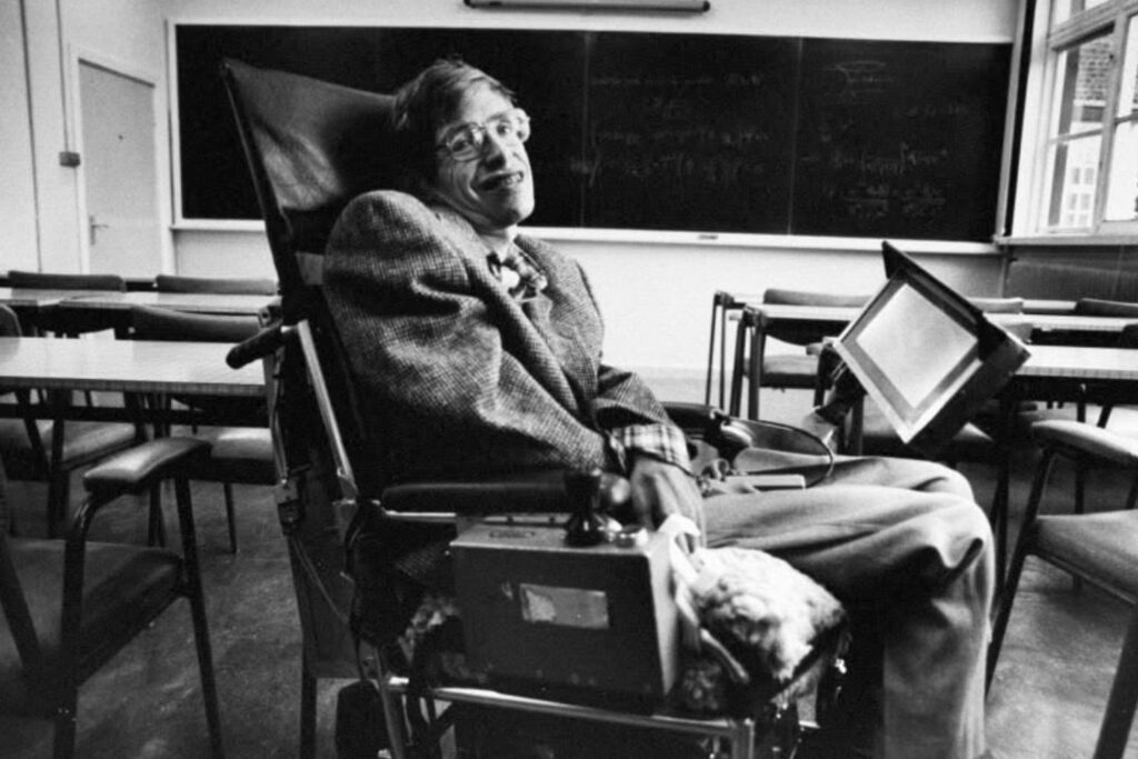 Por que Stephen Hawking acreditava que pessoas silenciosas são mais inteligentes