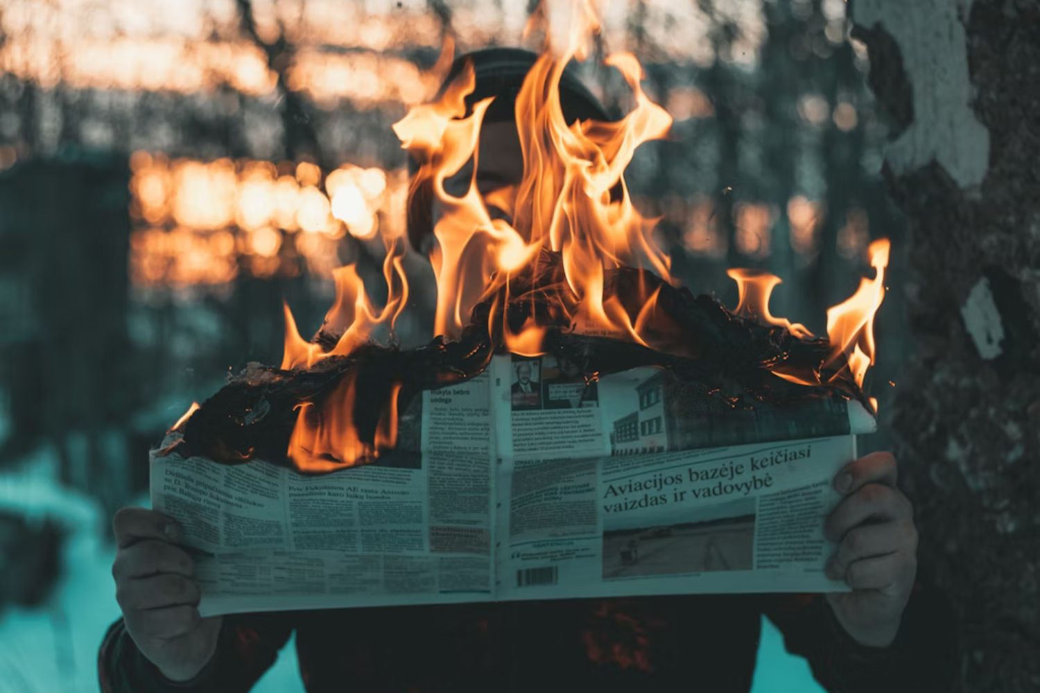 O cérebro tem uma falha curiosa que faz mentiras repetidas parecer mais verdadeiras