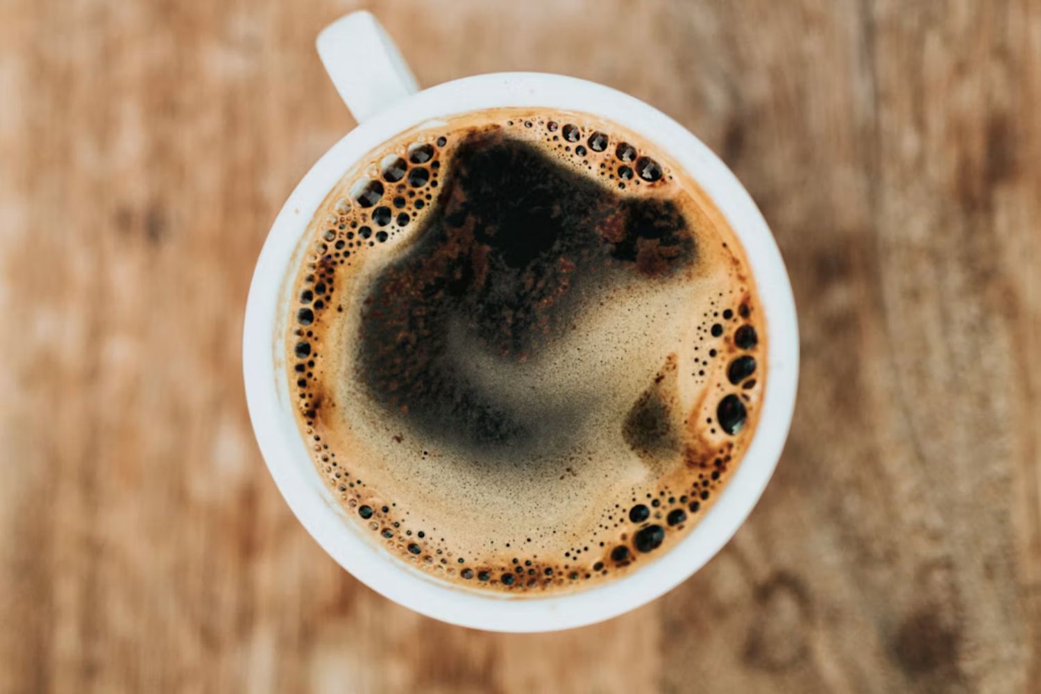 O que cientistas descobriram sobre café e memória pode surpreender quem dorme pouco