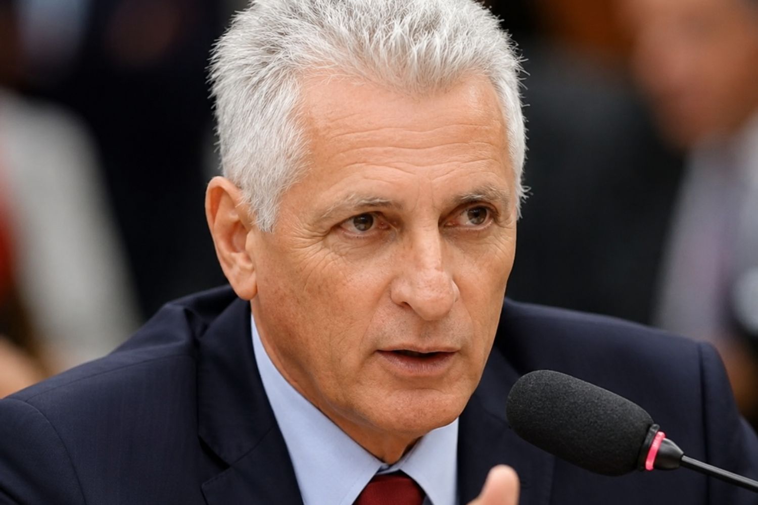 Deputado do PT é condenado por publicar imagem falsa de Bolsonaro criada com IA