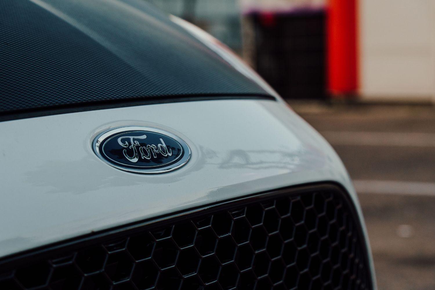 Ford voltou atrás em aposta na IA após descobrir um problema que a tecnologia não conseguiu resolver