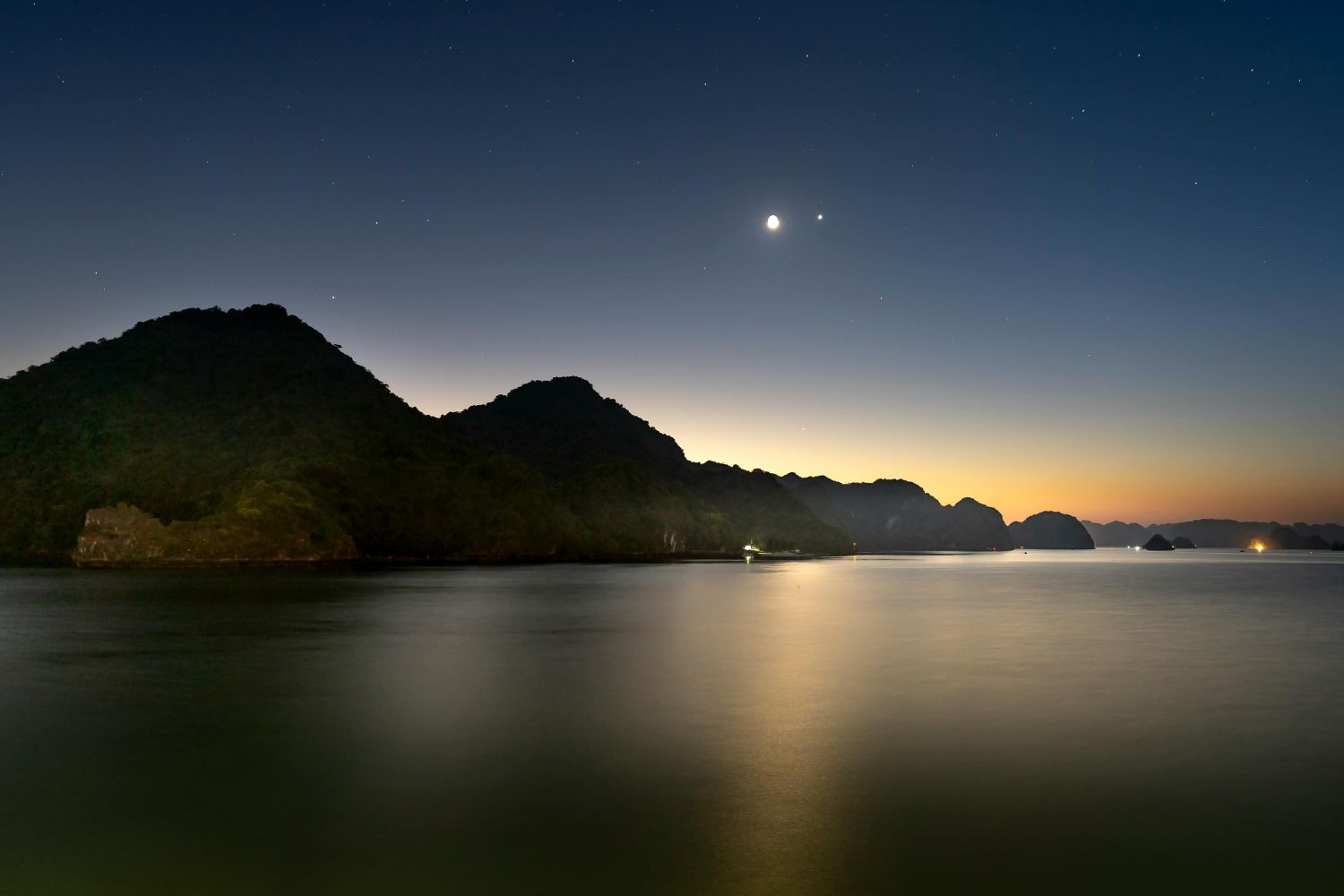 Dois dos objetos mais brilhantes do céu vão protagonizar um espetáculo raro nos próximos dias