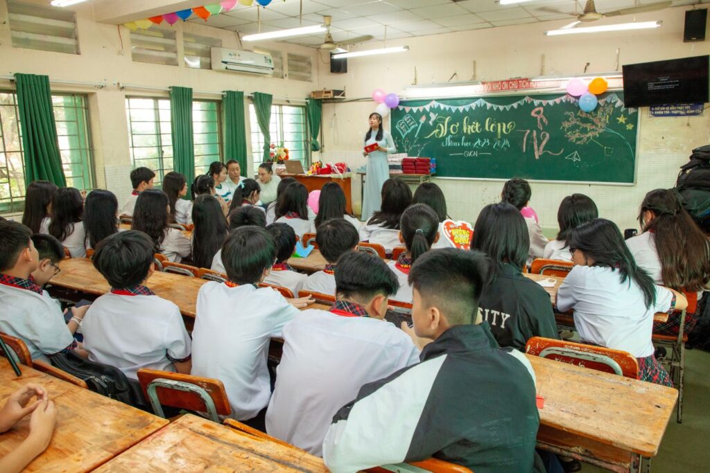 O ensino médio público vive uma mudança histórica e os novos números mostram por que especialistas estão atentos