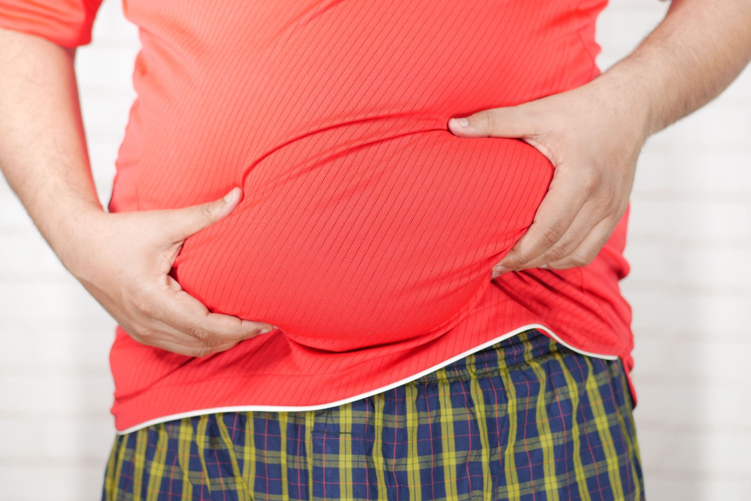 Cientistas descobrem por que a barriga aumenta com a idade
