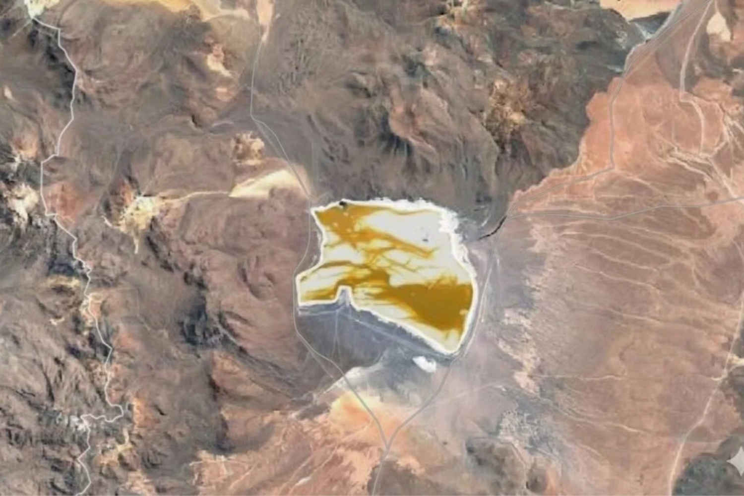 Lago Vermelho