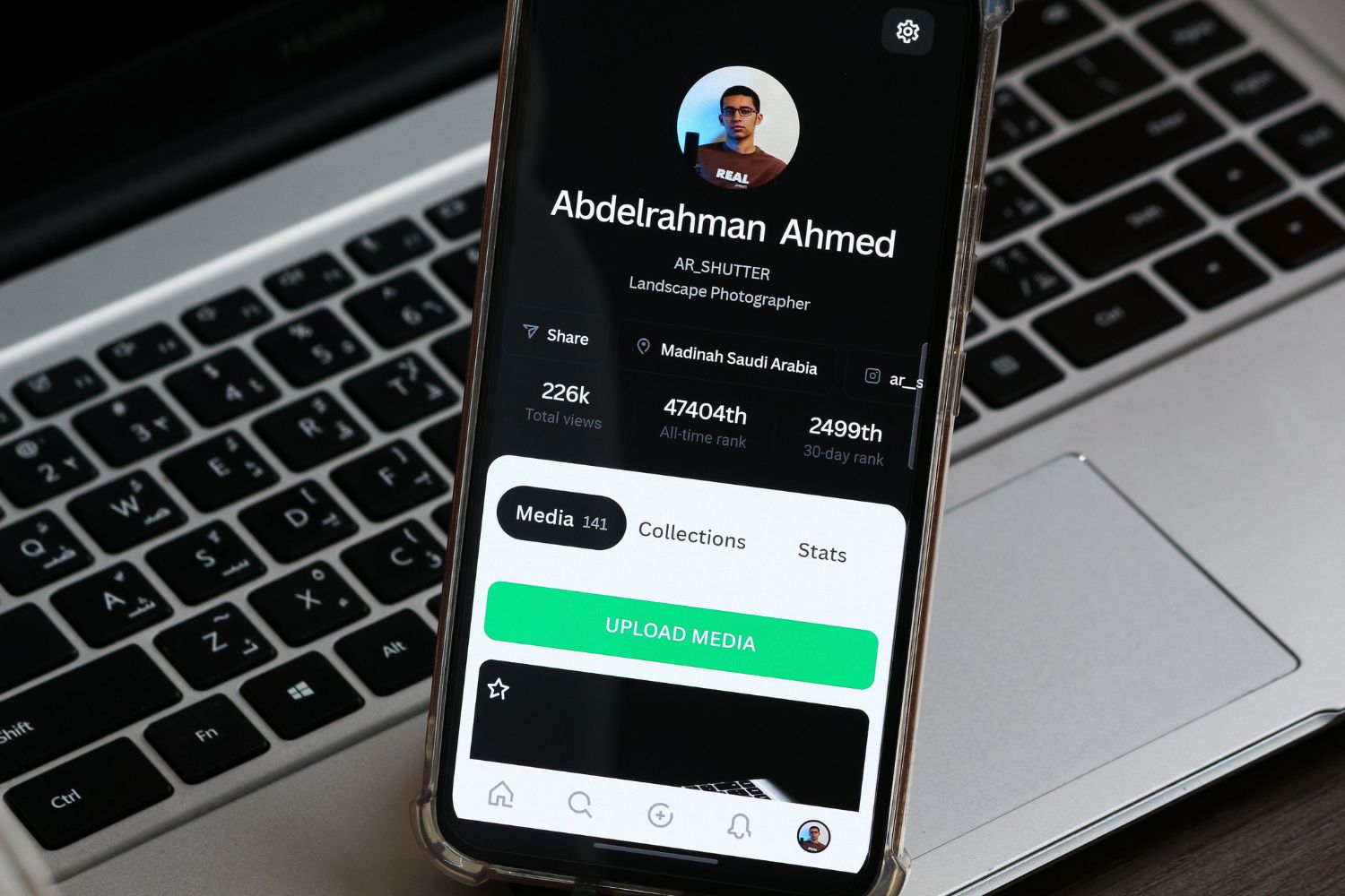 O detalhe que pode revelar um perfil falso criado por inteligência artificial