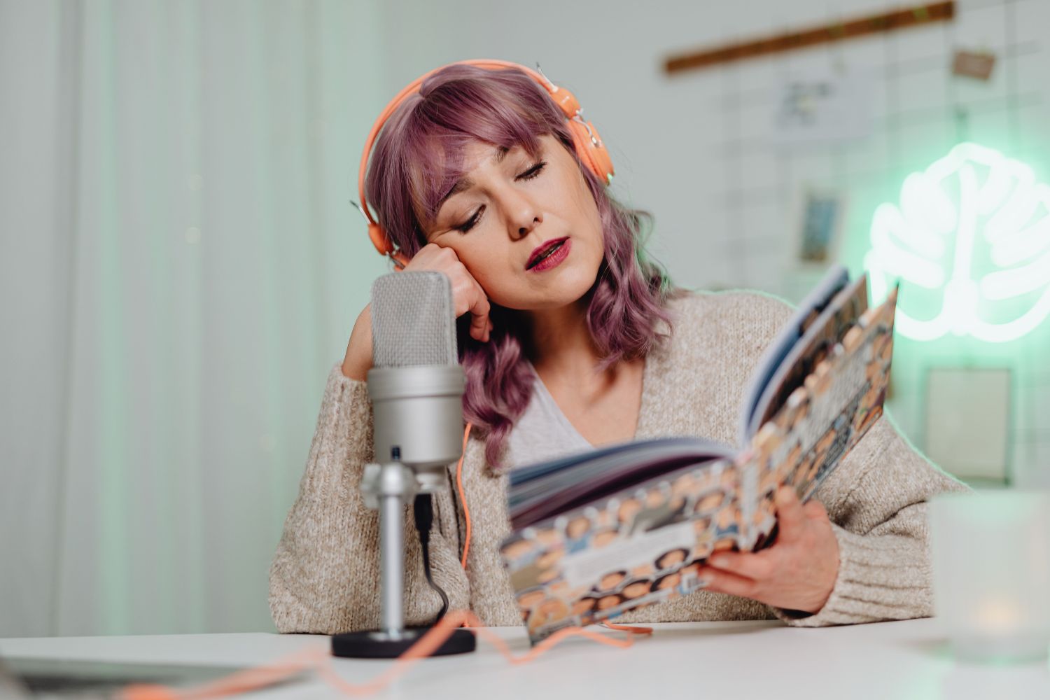 Ler pode fazer pelo cérebro algo que nem exercícios e sono conseguem, sugere novo estudo
