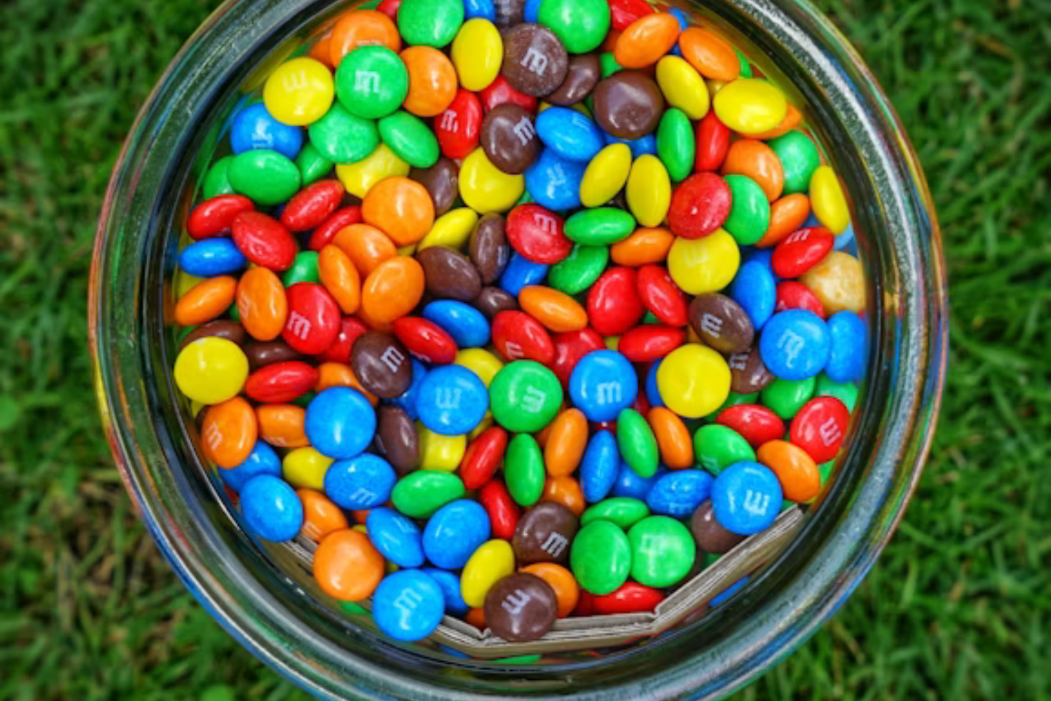 Fim De Uma Era M&m's Vai Eliminar Corantes Artificiais E Aposentar Duas Cores Clássicas Dos Confeitos1