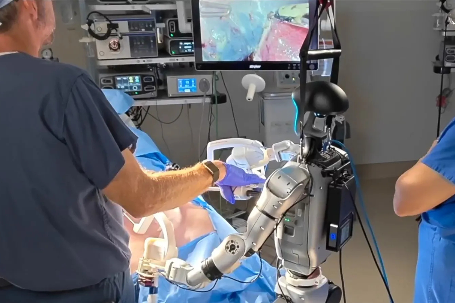 Robô Humanoide Realiza Primeira Cirurgia Laparoscópica Em Um Animal Vivo E Abre Caminho Para Hospitais Mais Acessíveis