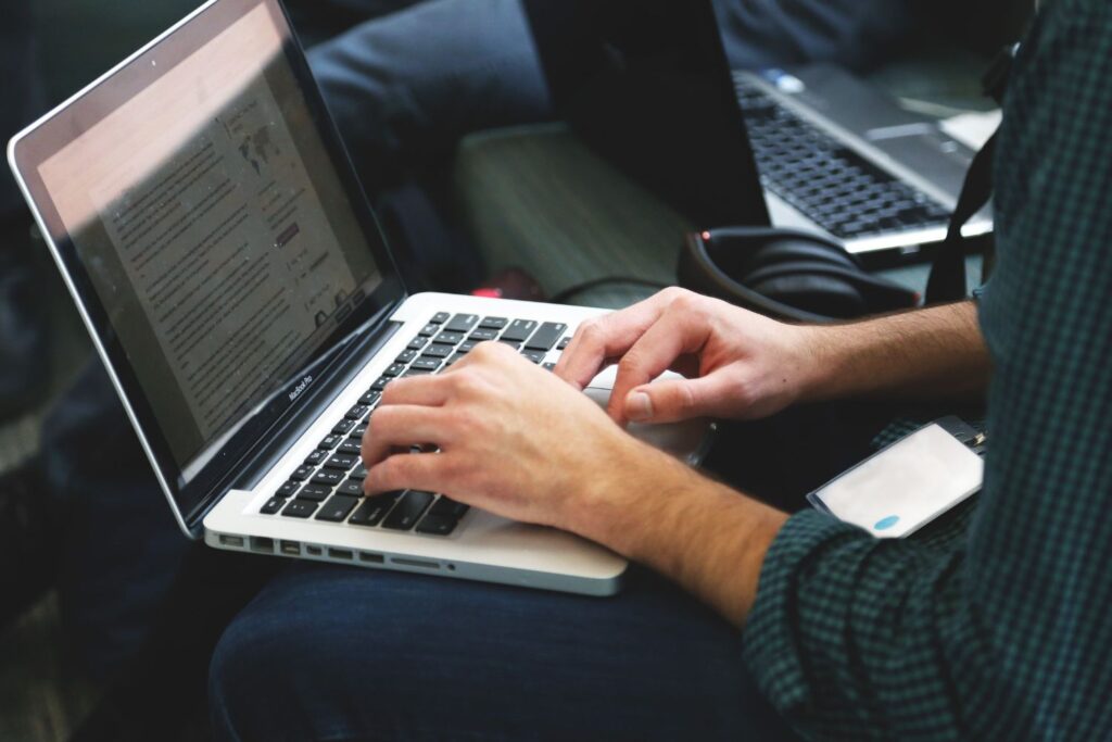 O verdadeiro negócio das redes sociais não é a publicidade, mas seus dados