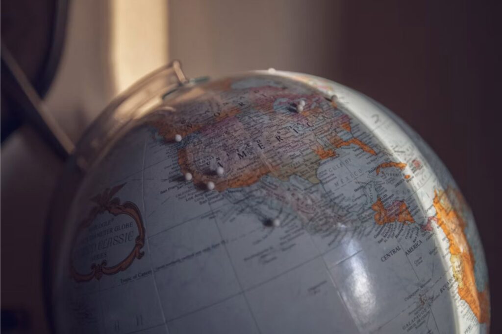 Viajar faz mais do que relaxar: a ciência descobriu o que acontece com o cérebro durante uma viagem
