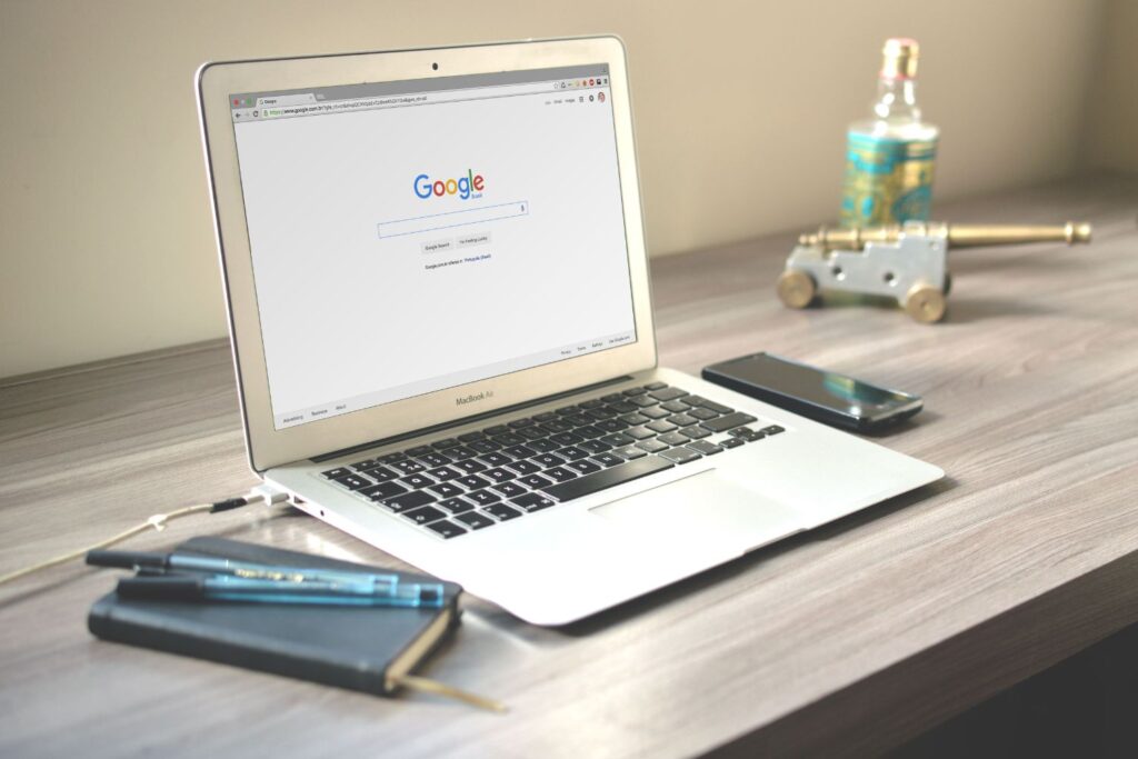 Um pequeno aviso nos anúncios do Google pode mudar a forma como você enxerga a publicidade online