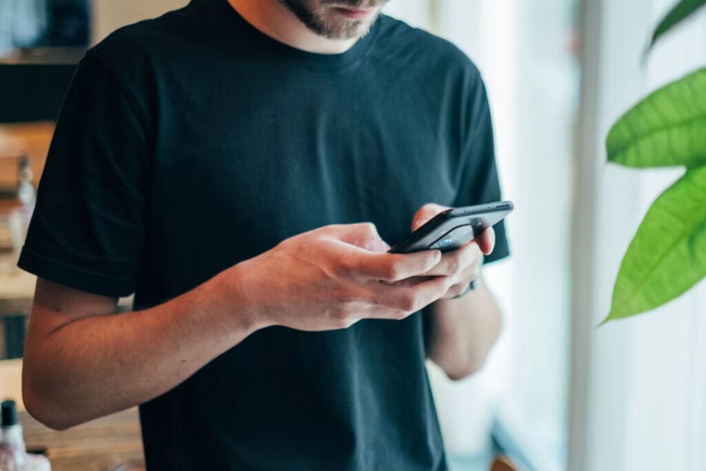 A ciência descobriu mudanças preocupantes que o celular pode provocar no seu corpo