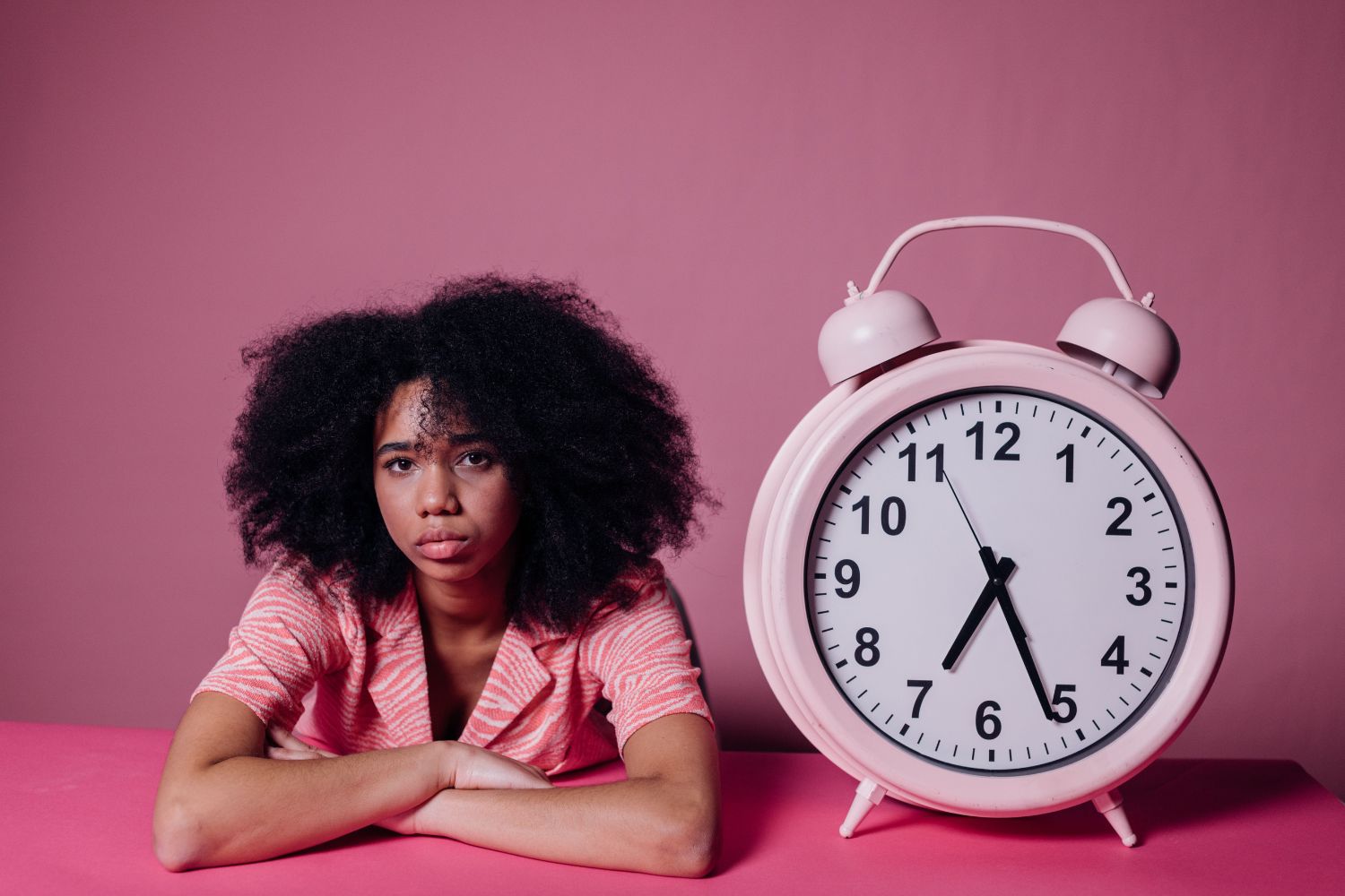 Você sempre calcula mal o tempo? Pesquisas apontam uma possível explicação neurológica