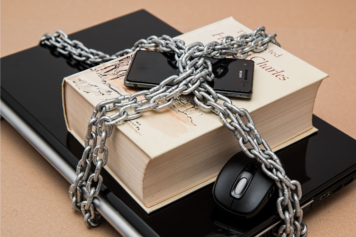 O novo campo de batalha da tecnologia não envolve IA, mas uma decisão que pode afetar bilhões de usuários