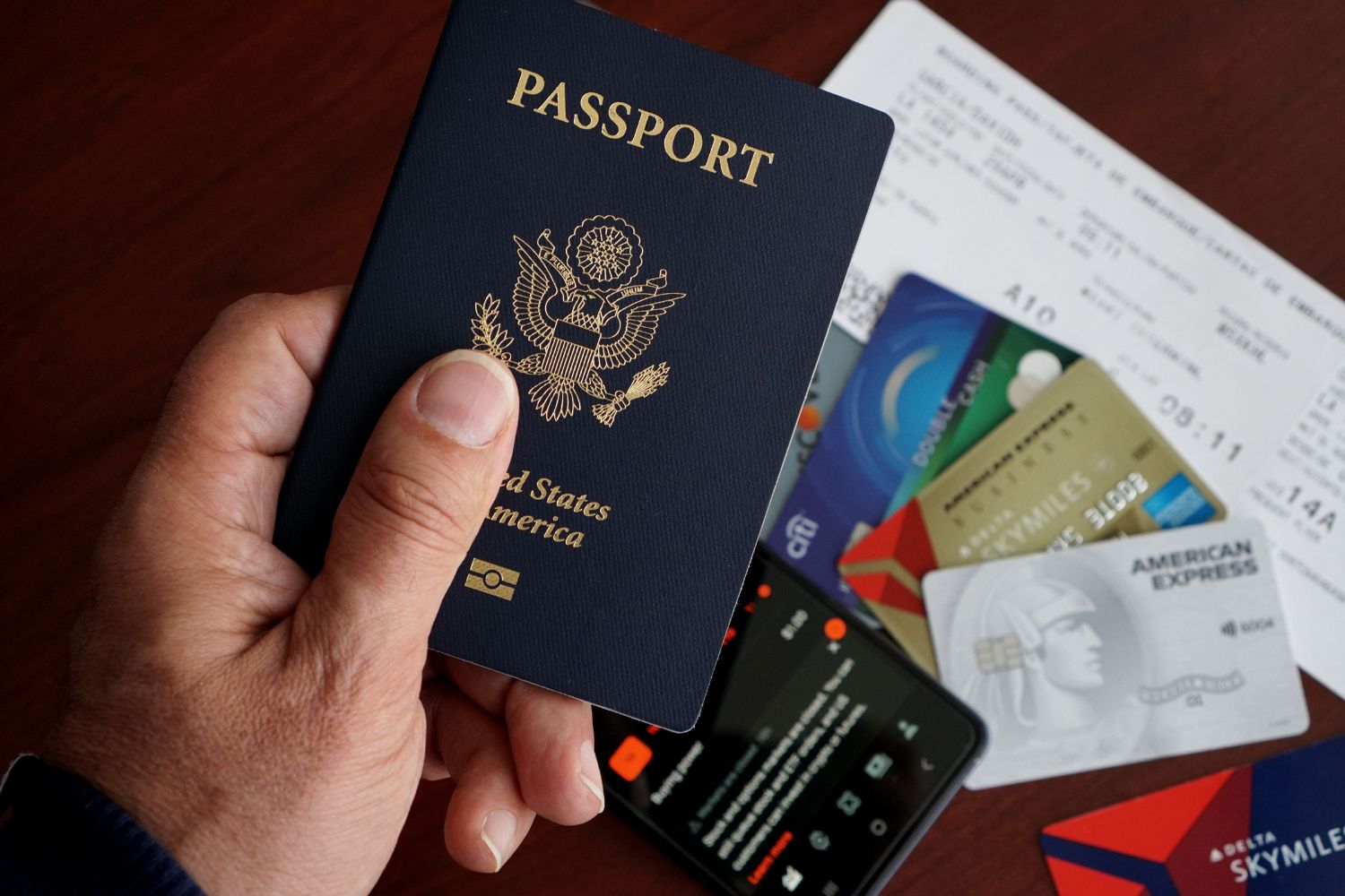 Estados Unidos paralisa parte dos agendamentos de vistos no mundo e quem tinha entrevista marcada pode ser afetado