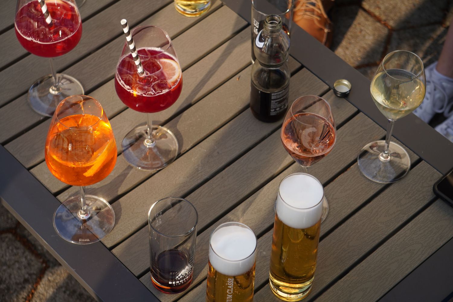 Vinho, cerveja ou destilados? Um estudo com 340 mil pessoas encontrou uma diferença que chamou a atenção dos cientistas