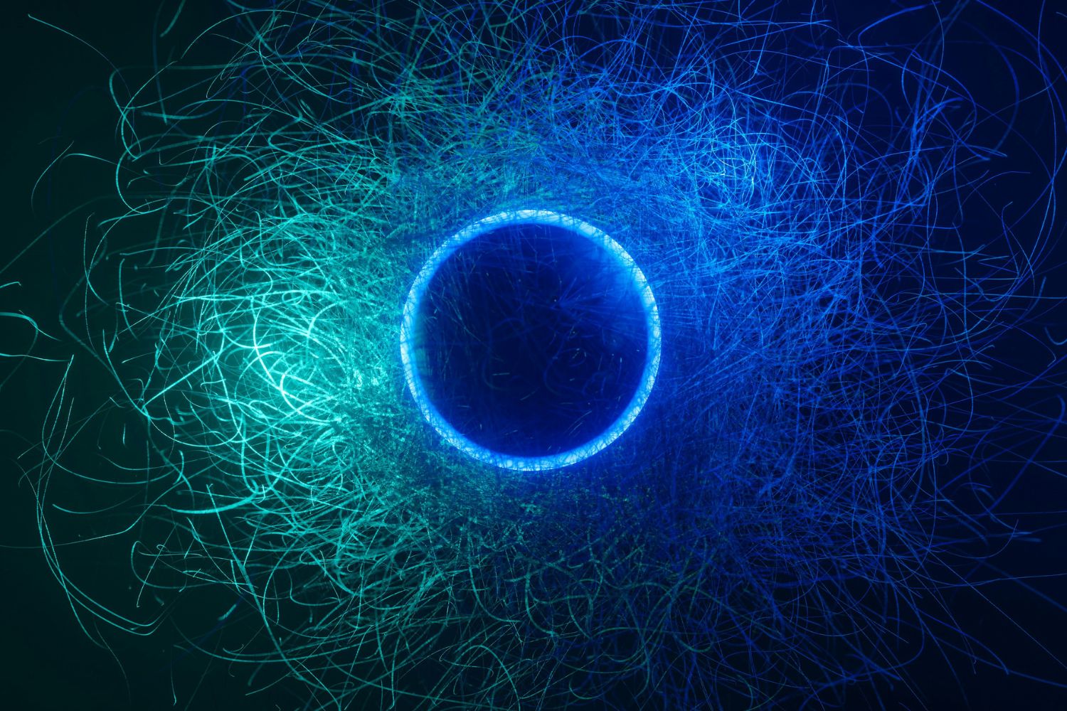 A internet do futuro deu um salto histórico: cientistas transmitiram partículas quânticas por 61 km em fibra óptica comum