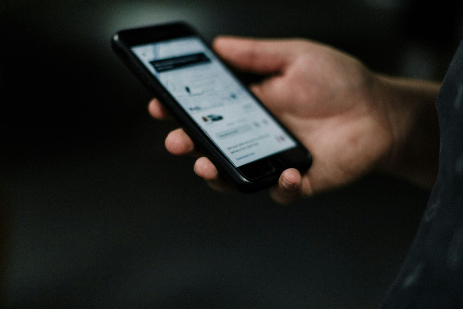 A Uber prepara uma mudança silenciosa e milhares de viagens poderão acontecer sem motorista