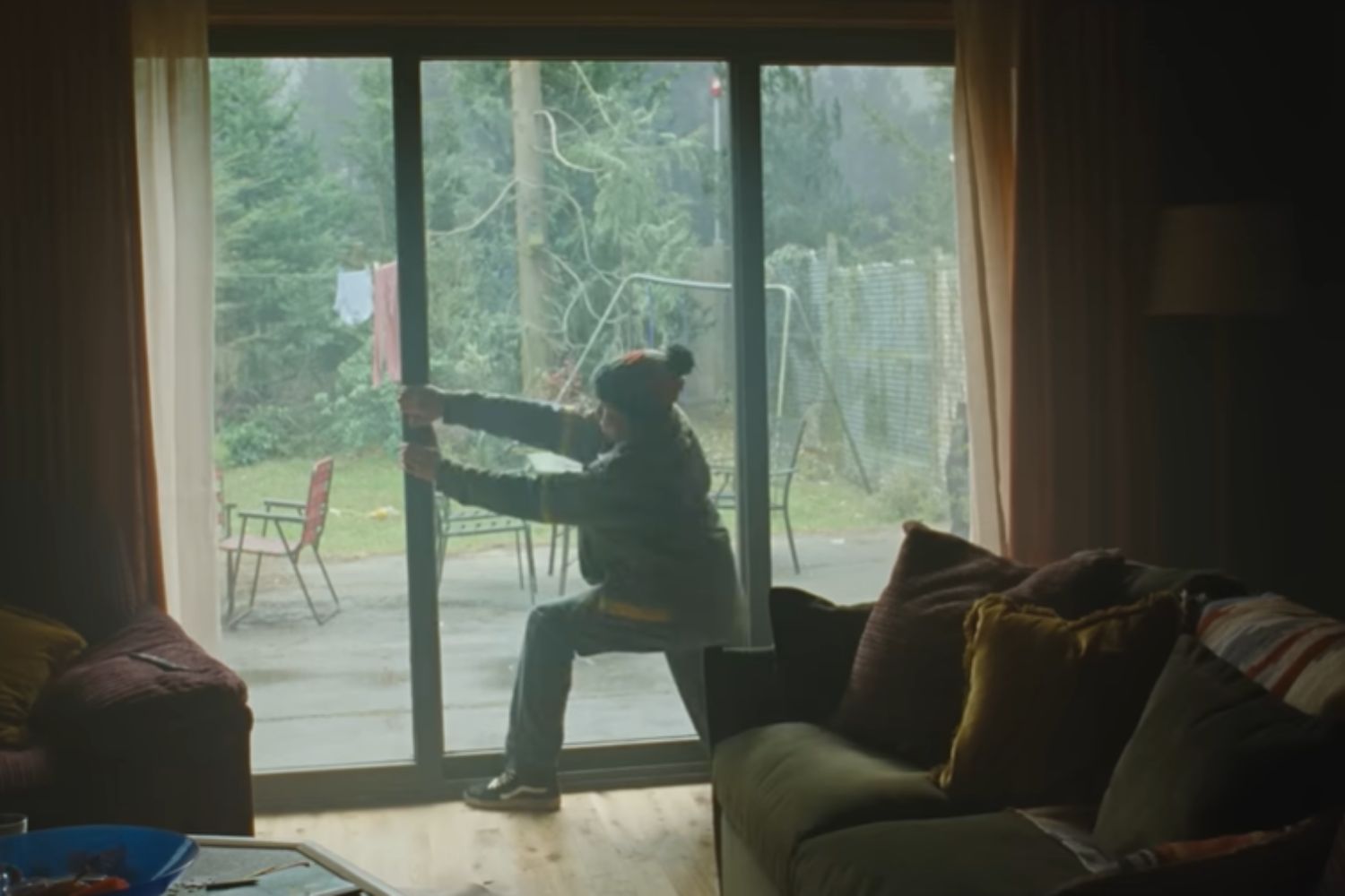 Netflix prepara um thriller de ficção científica que transforma a própria casa em um mistério perturbador