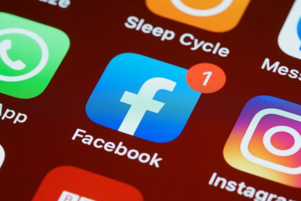 Antes dos alertas dominarem o celular, o Facebook criou um app que queria transformar cada notificação em notícia