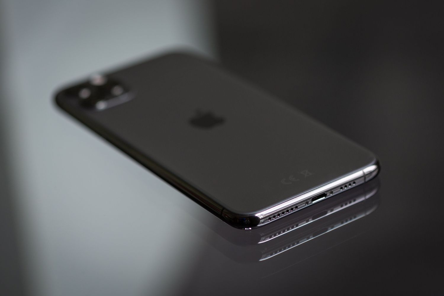Apple prepara uma mudança histórica para o iPhone e setembro pode trazer algo que nunca vimos na linha