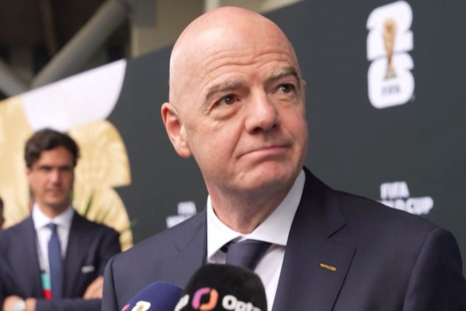Gianni Infantino admite “erros” após plano polêmico na FIFA, mas uma reunião no Marrocos define seu futuro