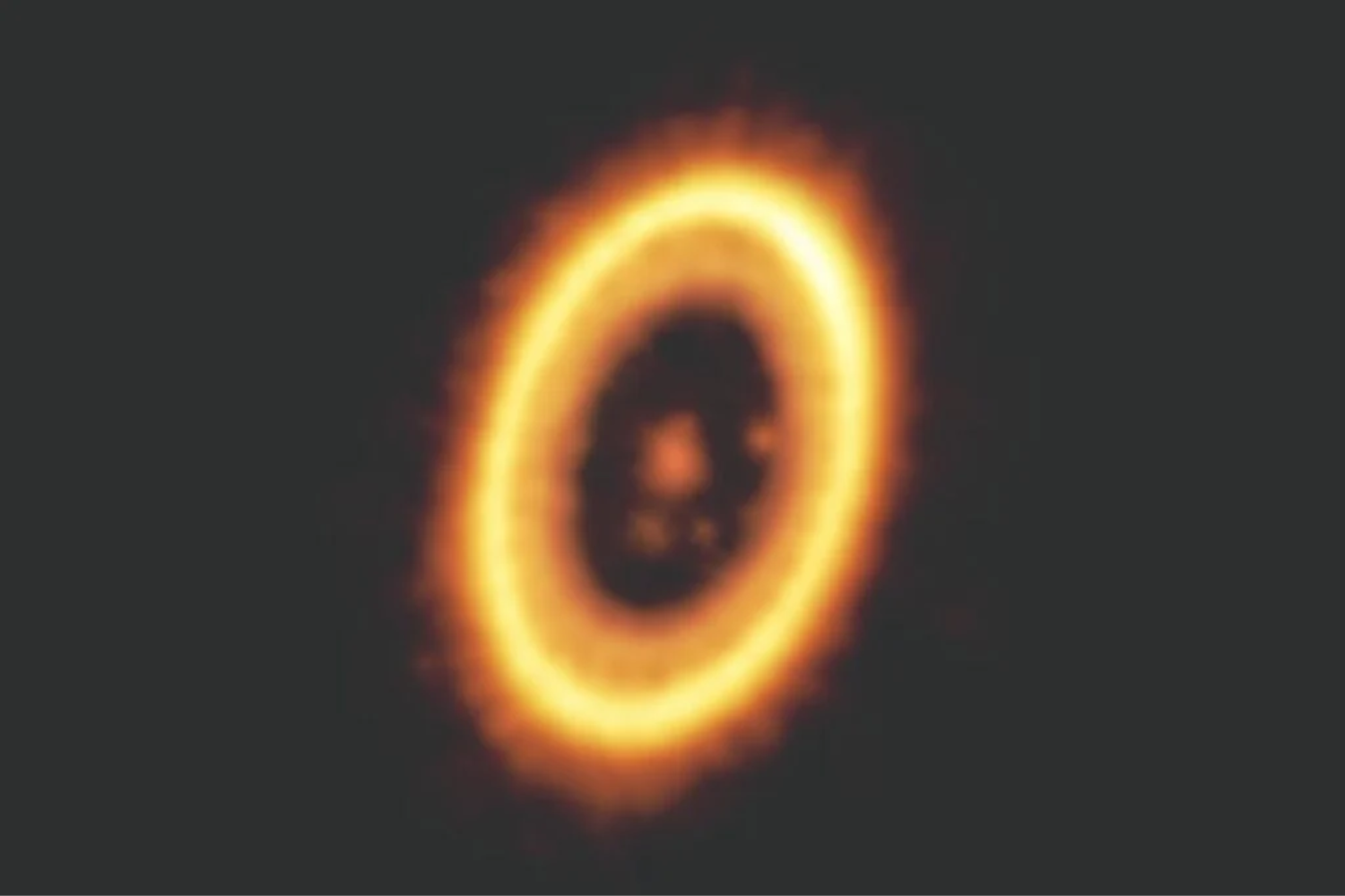 370 Anos Luz