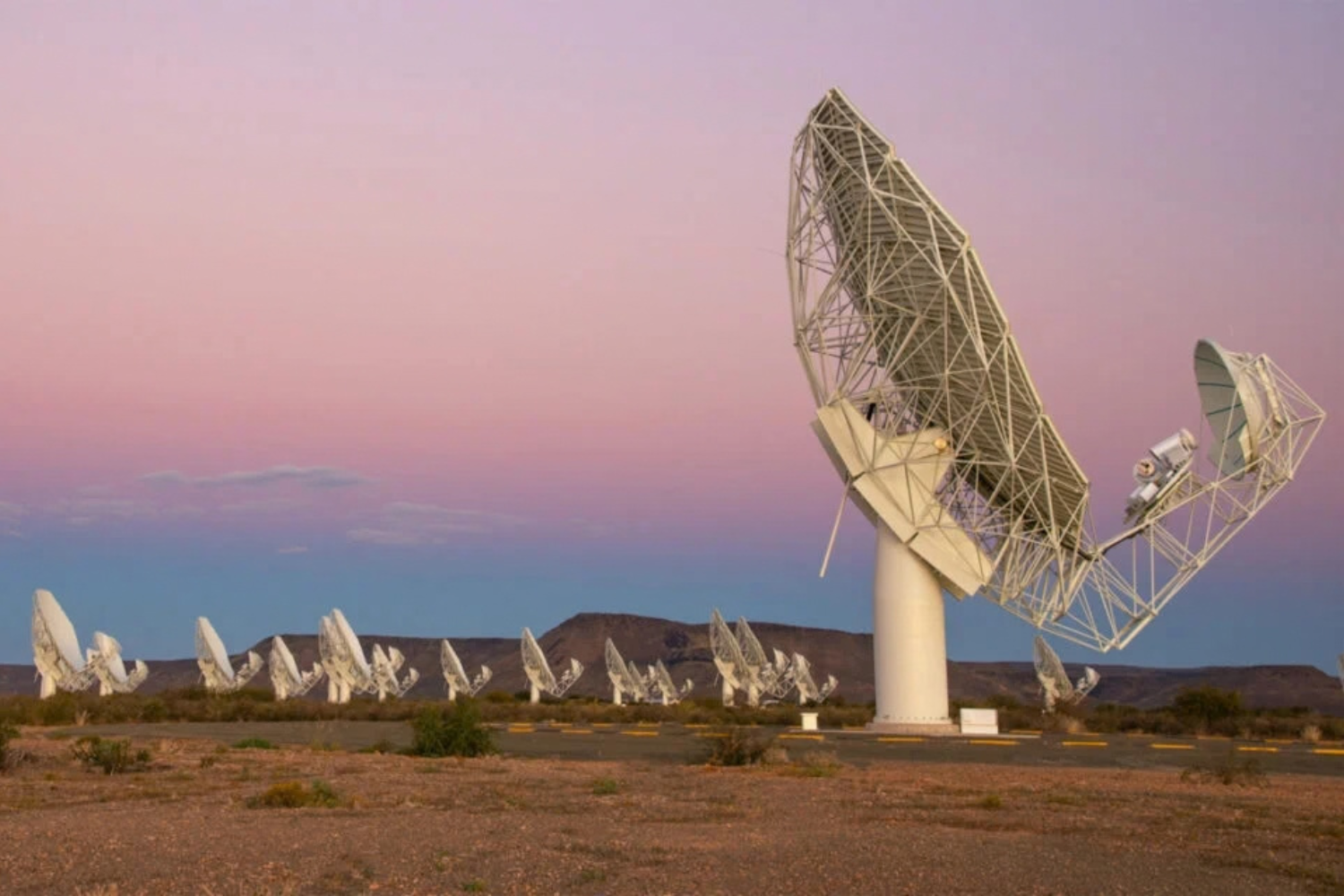 Astrônomos Detectam Pela Primeira Vez Sinais De Rádio Vindos De Um Planeta Fora Do Sistema Solar